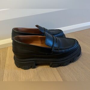 GANNI chunky sole black leather loafer size 38.